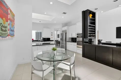 5768 Waterford Boca Raton FL 33496