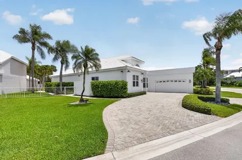 5768 Waterford Boca Raton FL 33496