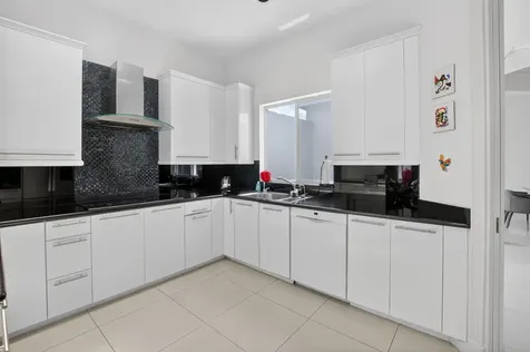 5768 Waterford Boca Raton FL 33496