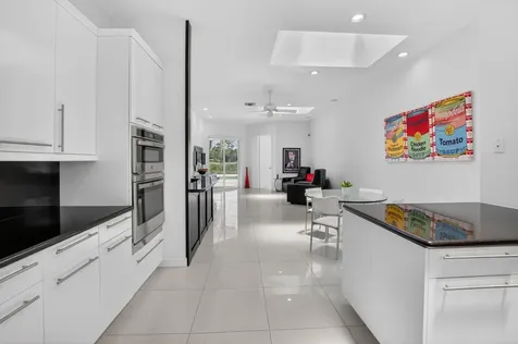 5768 Waterford Boca Raton FL 33496