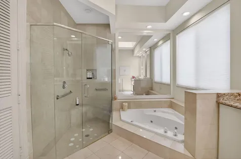 5768 Waterford Boca Raton FL 33496
