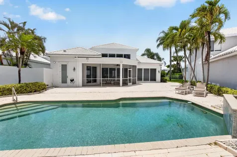 5768 Waterford Boca Raton FL 33496