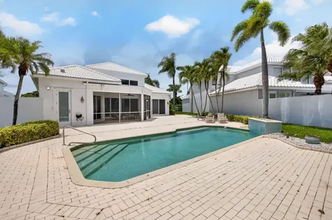 5768 Waterford Boca Raton FL 33496