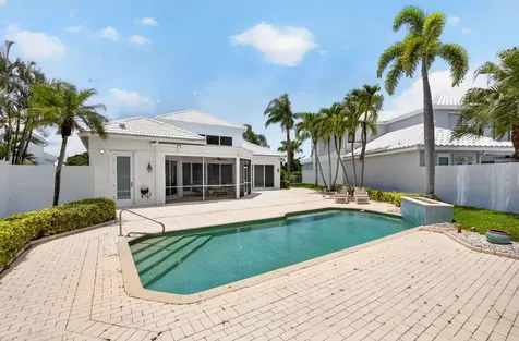 5768 Waterford Boca Raton FL 33496