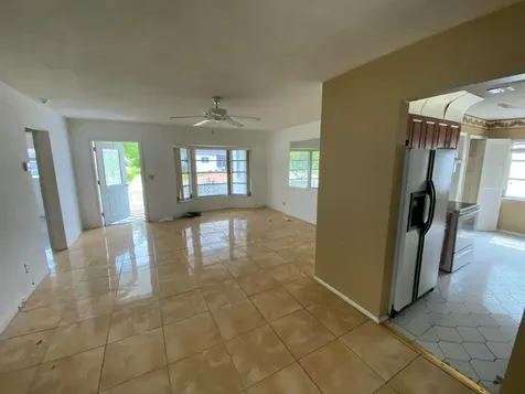 5139 NW 43rd Court Lauderdale Lakes FL 33319