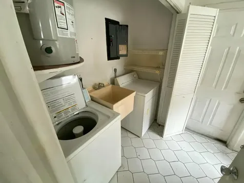 5139 NW 43rd Court Lauderdale Lakes FL 33319