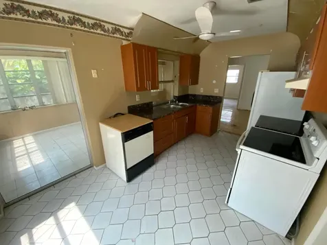 5139 NW 43rd Court Lauderdale Lakes FL 33319