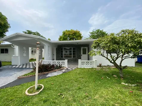 5139 NW 43rd Court Lauderdale Lakes FL 33319