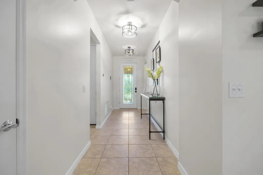 560 SE Monet Drive Port St Lucie FL 34984