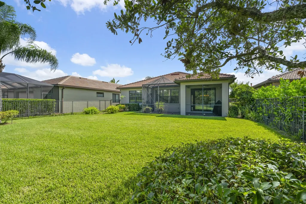 560 SE Monet Drive Port St Lucie FL 34984