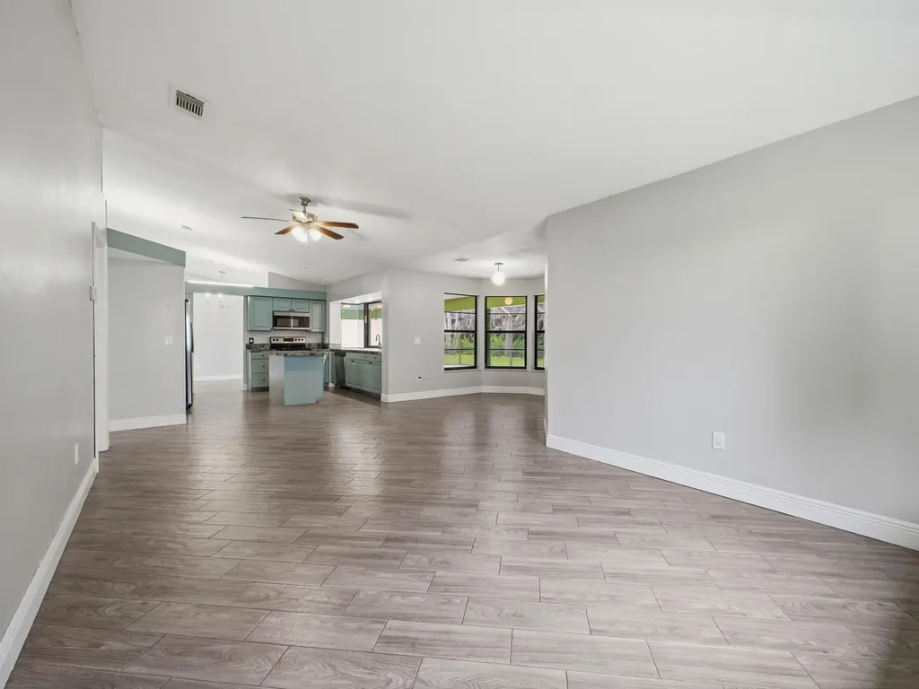 1298 SW Cedar Cove Port St Lucie FL 34986