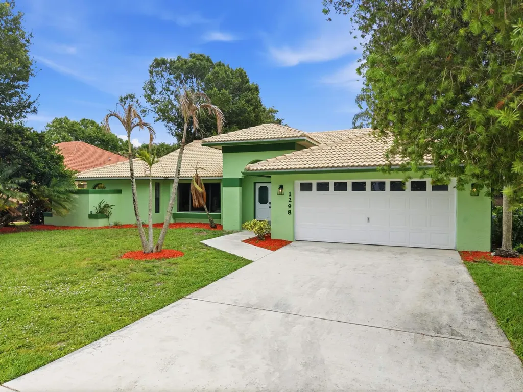 1298 SW Cedar Cove Port St Lucie FL 34986