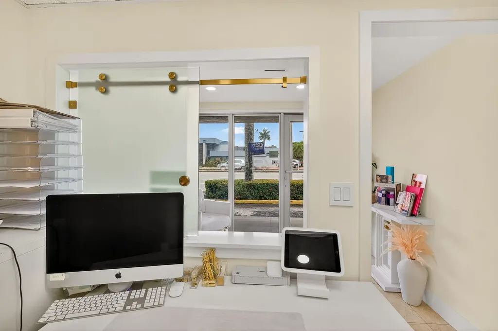 Null Null Avenue Miami FL
