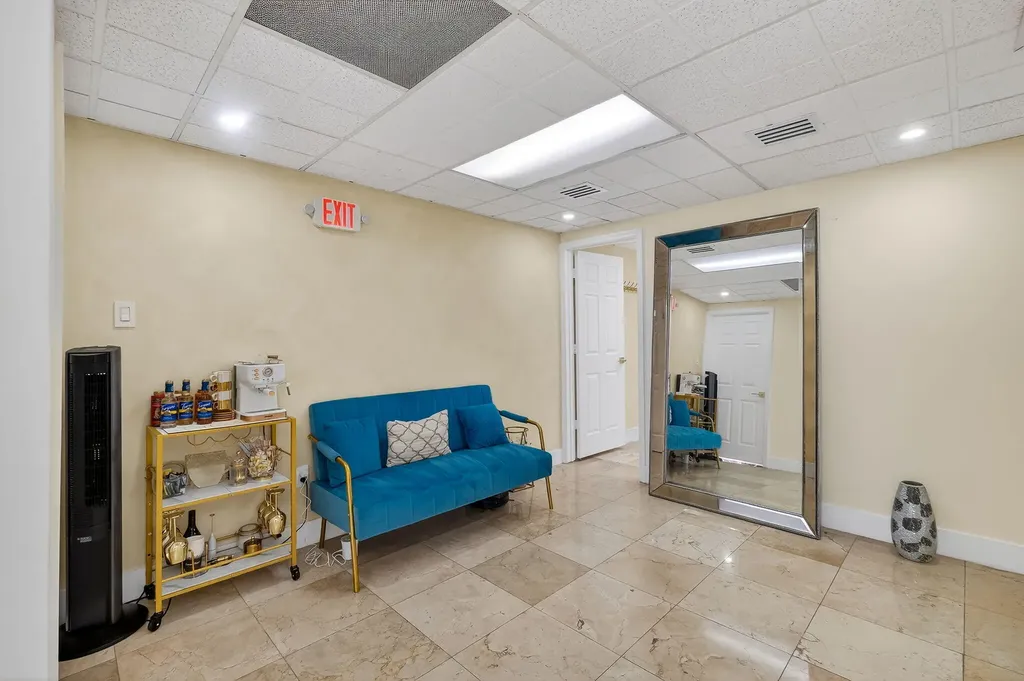 Null Null Avenue Miami FL