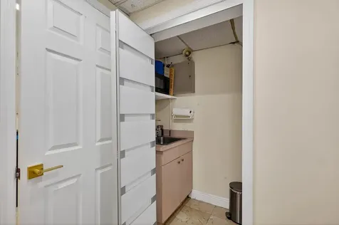Null Null Avenue Miami FL