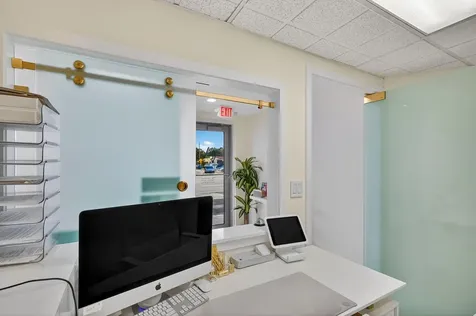 Null Null Avenue Miami FL