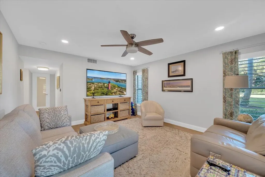 300 N Hwy A1a Jupiter FL 33477