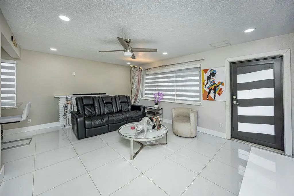 2333 Wabasso Drive West Palm Beach FL 33409