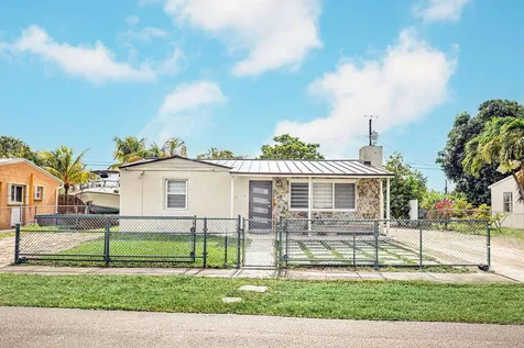 2333 Wabasso Drive West Palm Beach FL 33409