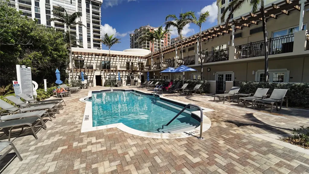 2011 N Ocean Boulevard Fort Lauderdale FL 33305