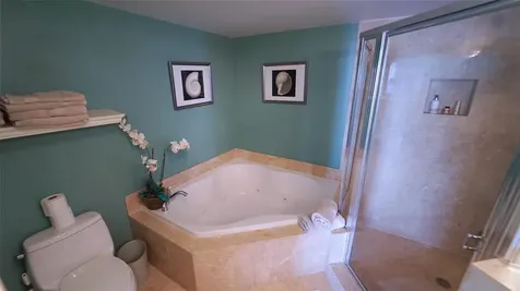2011 N Ocean Boulevard Fort Lauderdale FL 33305