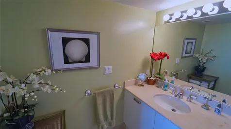 2011 N Ocean Boulevard Fort Lauderdale FL 33305