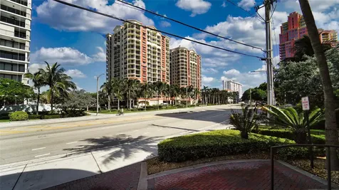 2011 N Ocean Boulevard Fort Lauderdale FL 33305