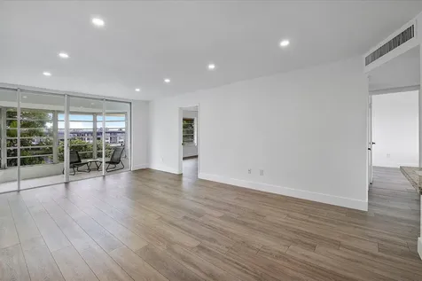 1302 NE 191st Street Miami FL 33179