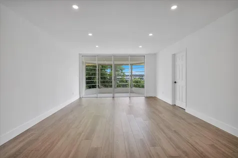 1302 NE 191st Street Miami FL 33179