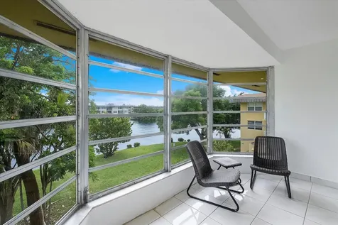1302 NE 191st Street Miami FL 33179