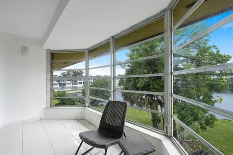 1302 NE 191st Street Miami FL 33179
