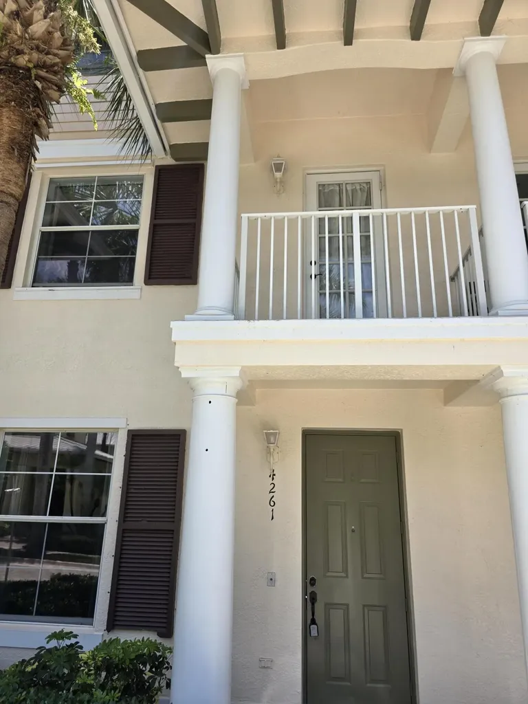 4261 E Main Street E Jupiter FL 33458