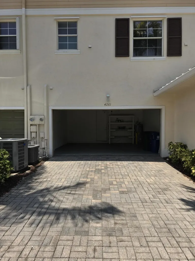 4261 E Main Street E Jupiter FL 33458