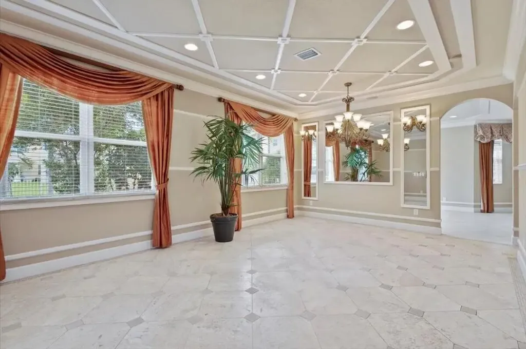 2335 NW Via Della Court Port St Lucie FL 34986