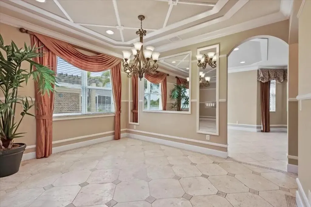 2335 NW Via Della Court Port St Lucie FL 34986