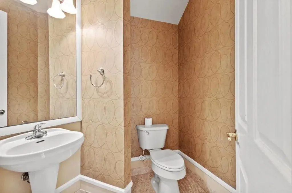 2335 NW Via Della Court Port St Lucie FL 34986