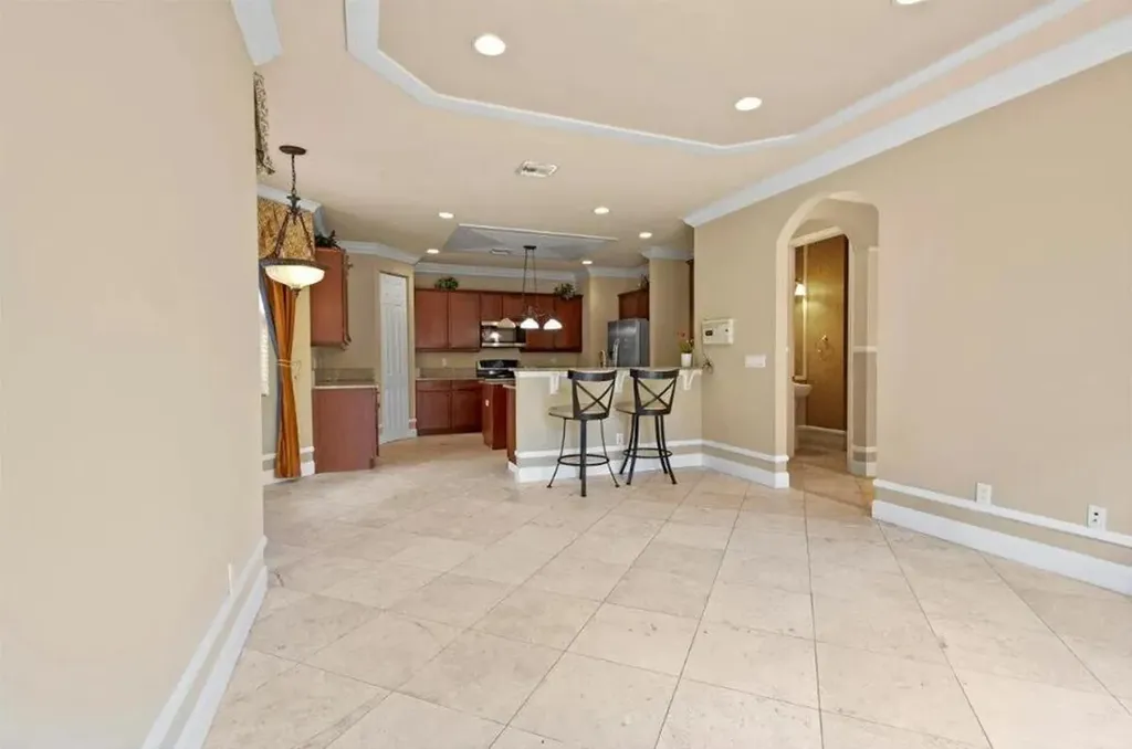 2335 NW Via Della Court Port St Lucie FL 34986