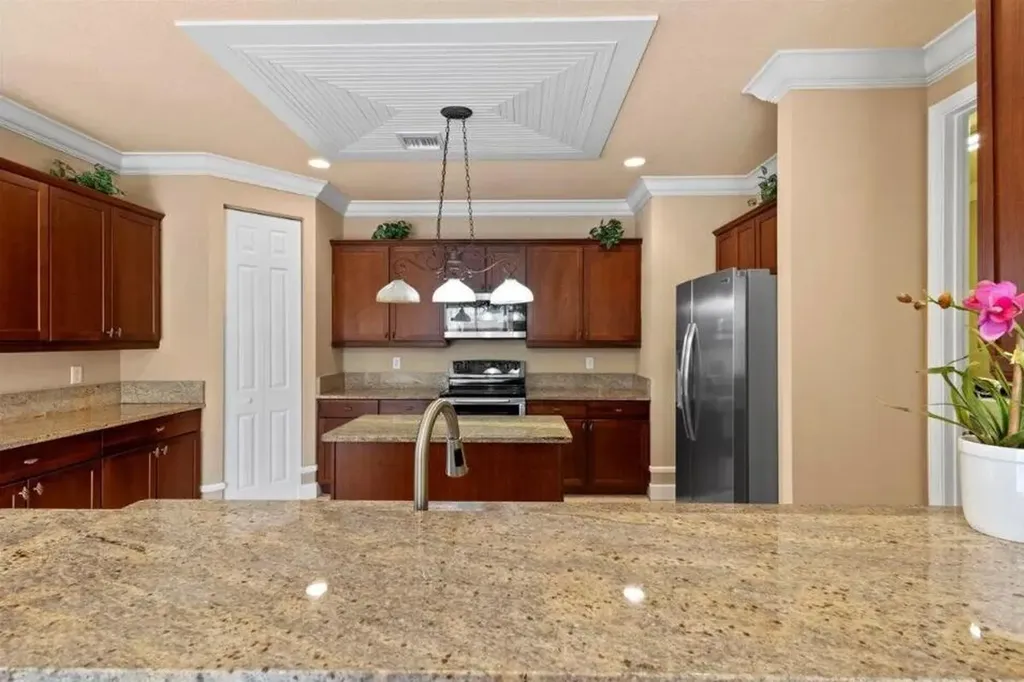 2335 NW Via Della Court Port St Lucie FL 34986