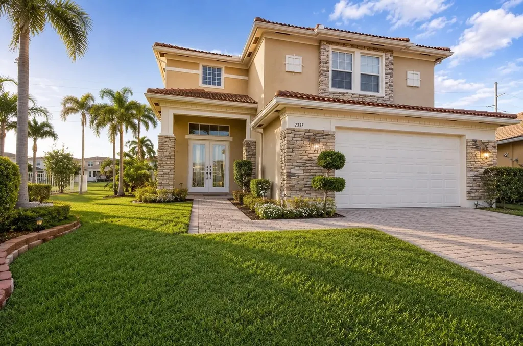 2335 NW Via Della Court Port St Lucie FL 34986