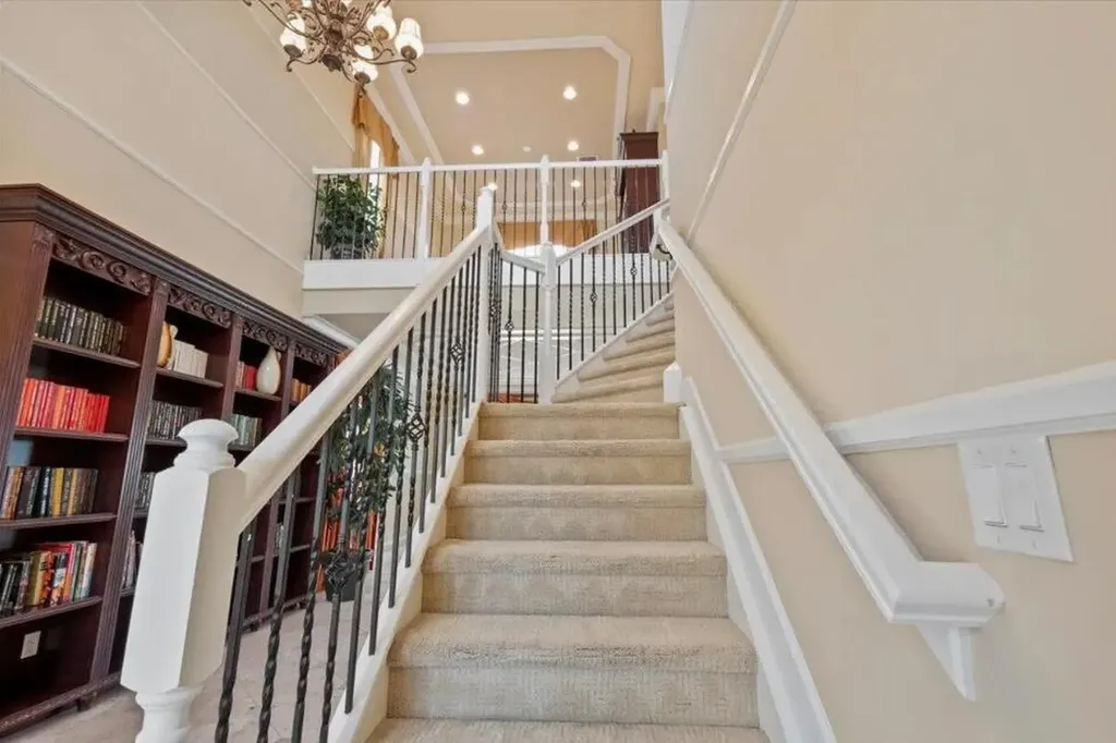 2335 NW Via Della Court Port St Lucie FL 34986