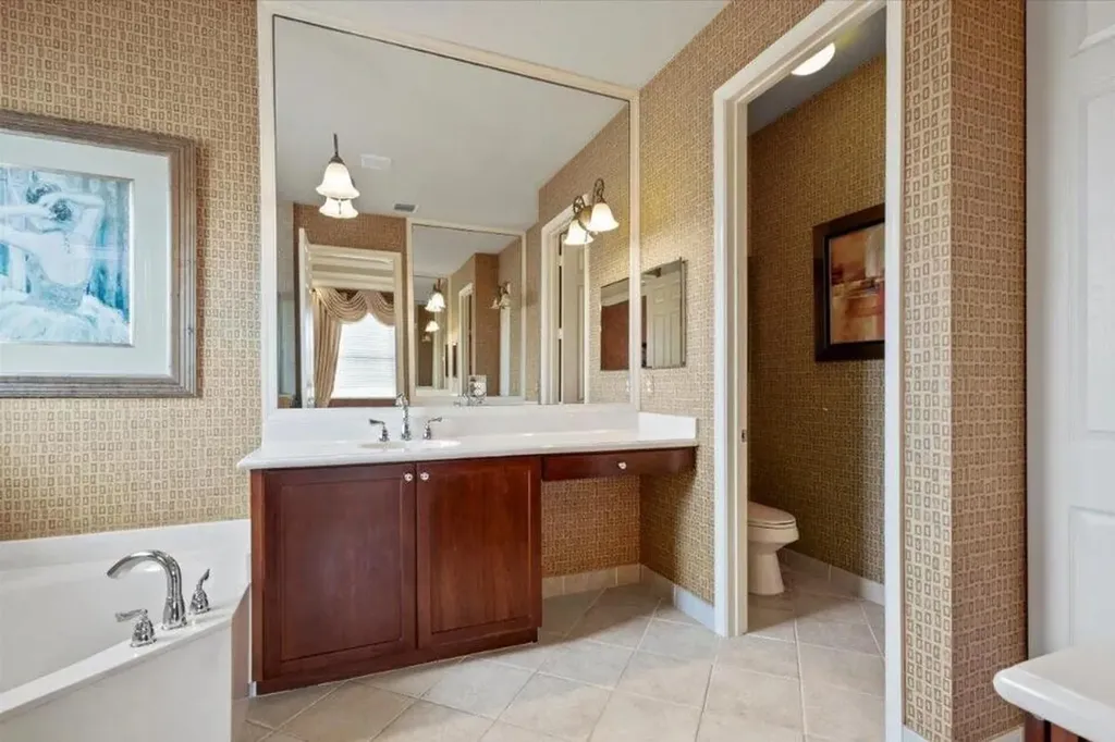 2335 NW Via Della Court Port St Lucie FL 34986