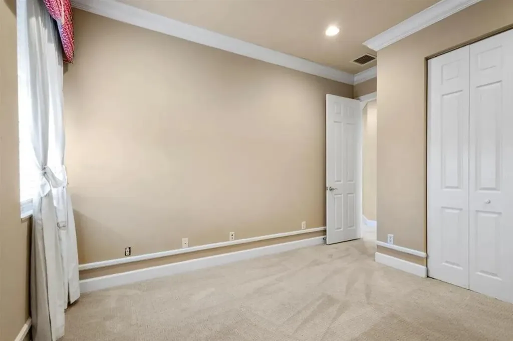 2335 NW Via Della Court Port St Lucie FL 34986