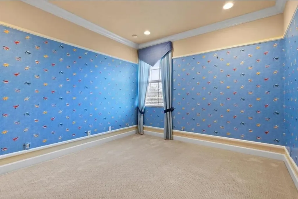 2335 NW Via Della Court Port St Lucie FL 34986