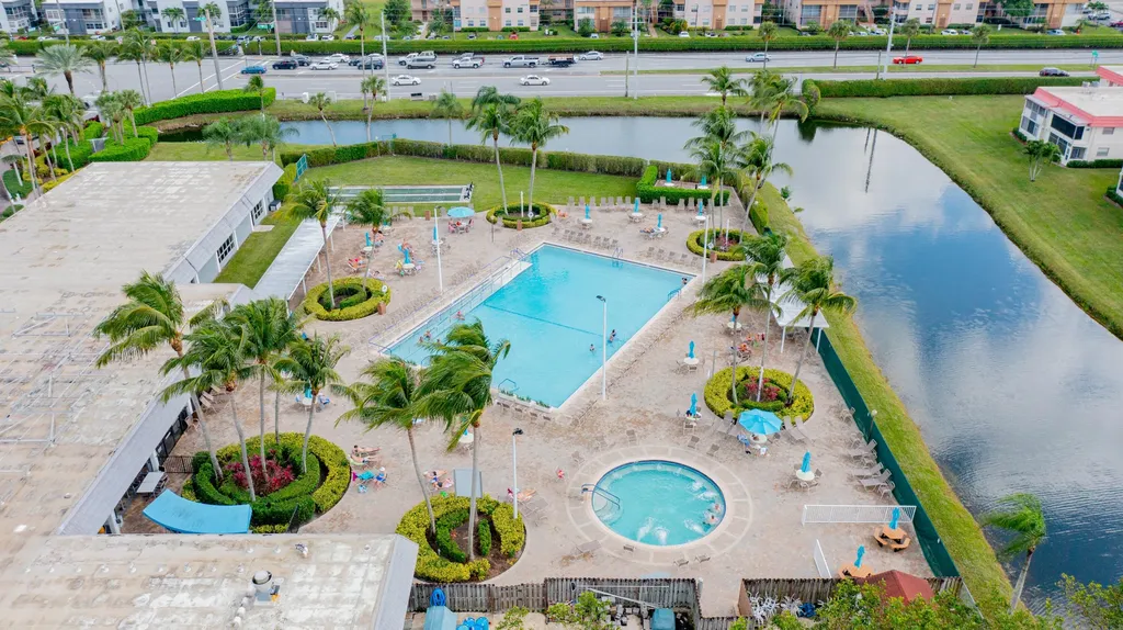 520 Brittany K Delray Beach FL 33446