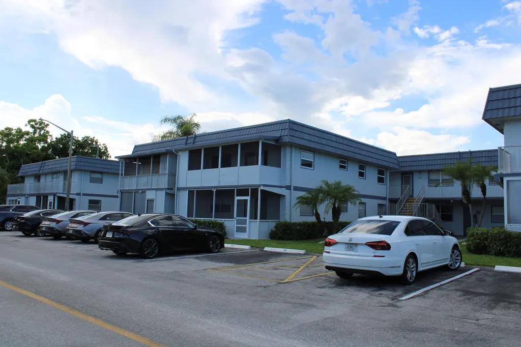 520 Brittany K Delray Beach FL 33446