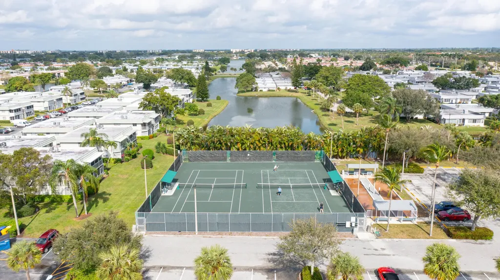 520 Brittany K Delray Beach FL 33446