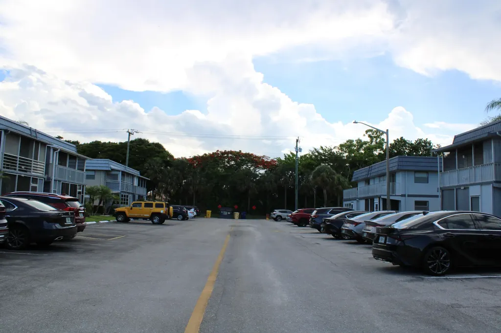 520 Brittany K Delray Beach FL 33446