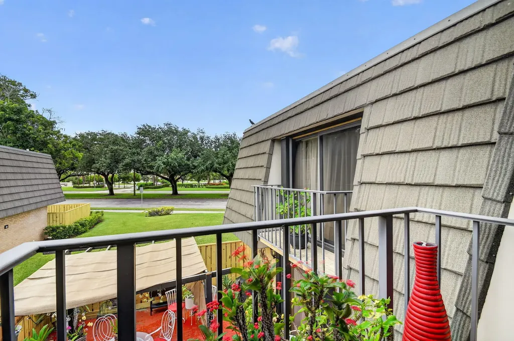 315 3rd Way West Palm Beach FL 33407