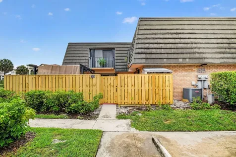 315 3rd Way West Palm Beach FL 33407