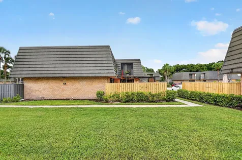 315 3rd Way West Palm Beach FL 33407